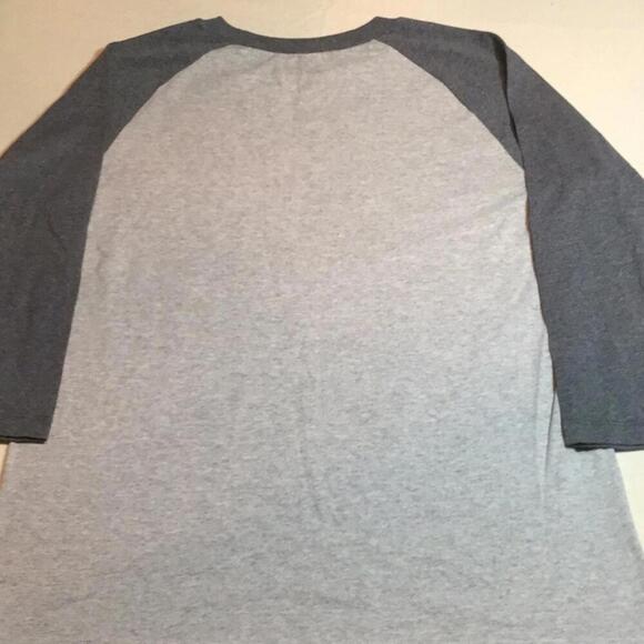 🍁Volcom baseball style shirt Small🍁 - Picture 3 of 7